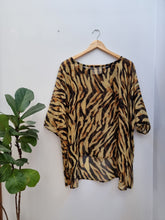 Lilly Yoryu Chiffon Poncho
