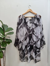 Check Linen Shift Top