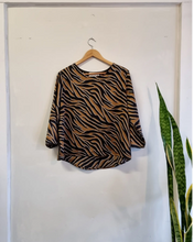 Sale - Black & White Circles Print Shift Top