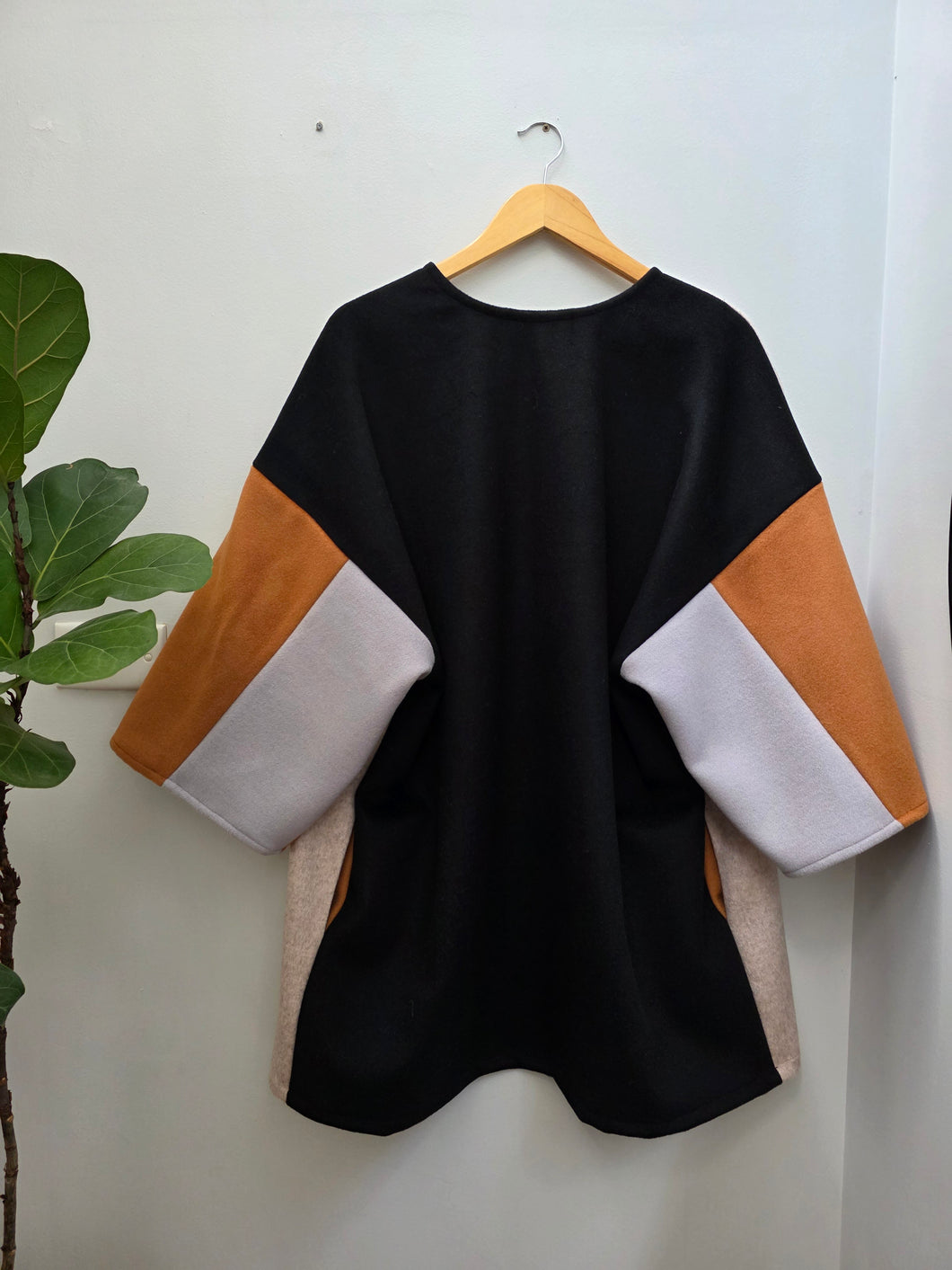 A Cloak- Wool Cashmere Multi Colour Black