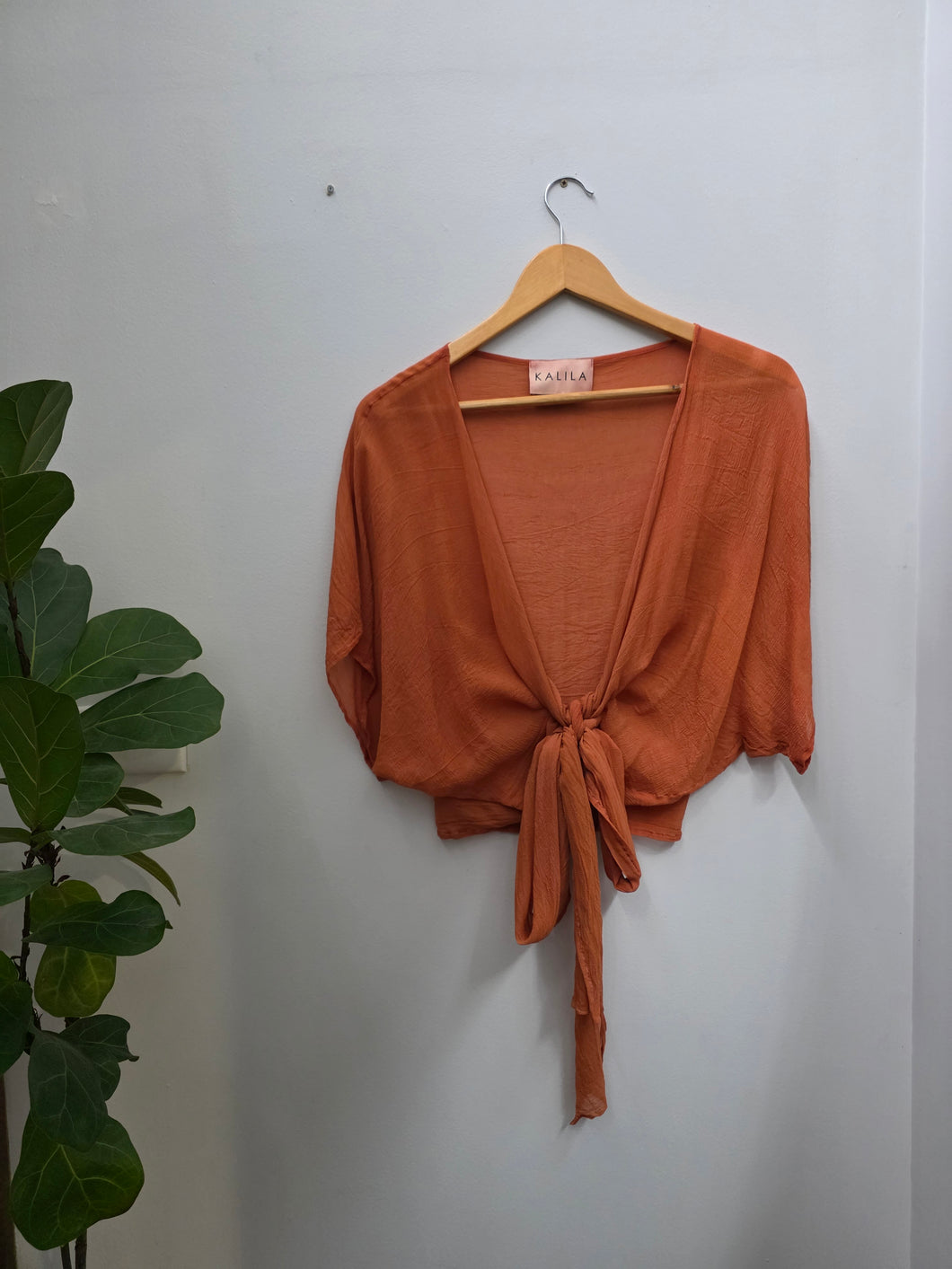 A Botanical Dye Tops Phoebe Hunter x Kalila Namoi