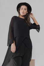 New Abstract Print Slit Sleeve Top